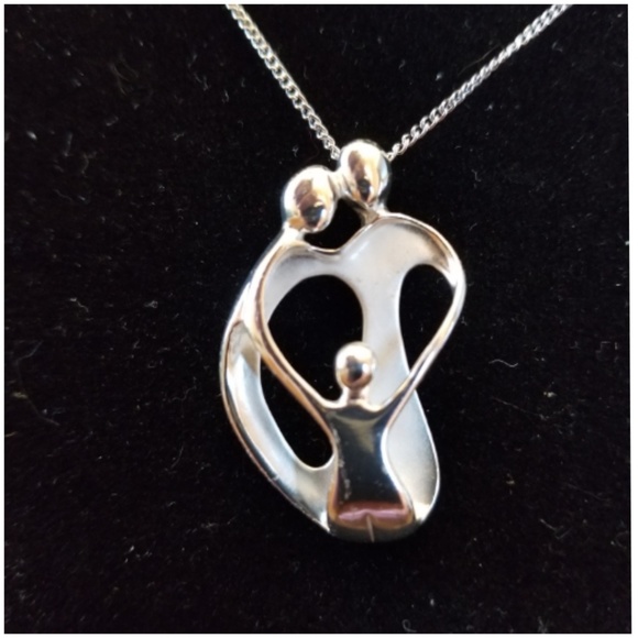 Jewelry - Sterling Silver "Family Love" Necklace 18" long
